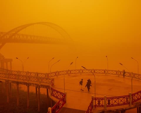 Indonesia fights fire with dry ice as toxic haze spreads across region
