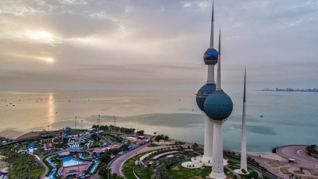 القضاء الكويتي يقضي بالإعدام لـ 3 متهمين بالتخابر مع إيران وحزب الله والتخطيط لاغتيالات