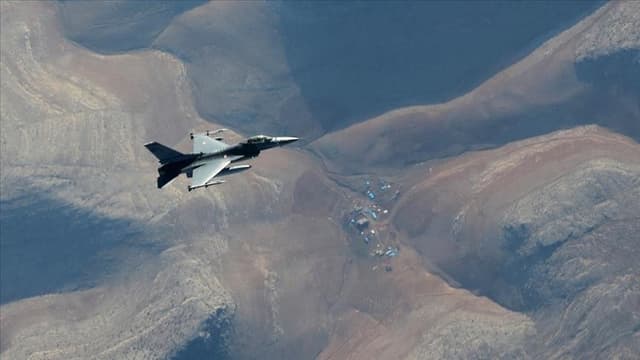 الحوثيون يعلنون إسقاط مقاتلة سعودية طراز "F15"
