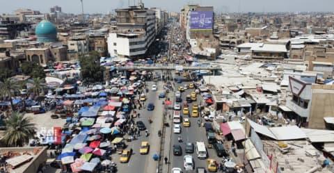 إثبات مصدر الأموال وضبابية الرسوم.. عقبات مؤسسية تعرقل تنظيم التجارة في العراق