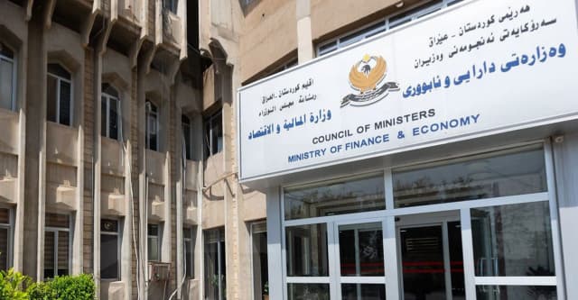 تمويل رواتب موظفي إقليم كوردستان لشهر آب