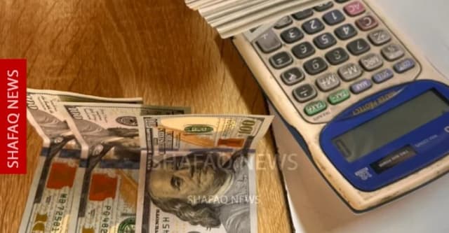 الدولار يقترب من أعلى مستوى له في 17 شهراً