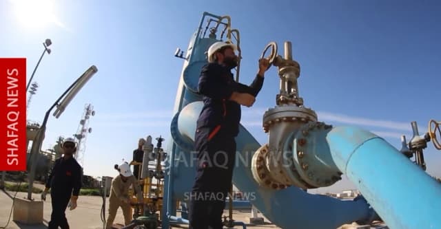 النفط يتجاوز 107 دولارات للبرميل مع تصاعد التوترات في السعودية وهرمز