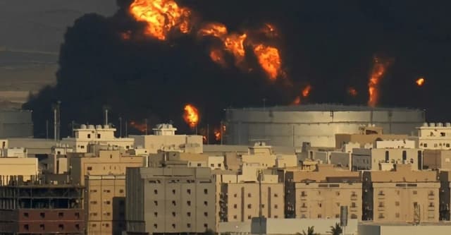 تەقینەوەیەیل ئارامکۆی سعودیە شەکنن