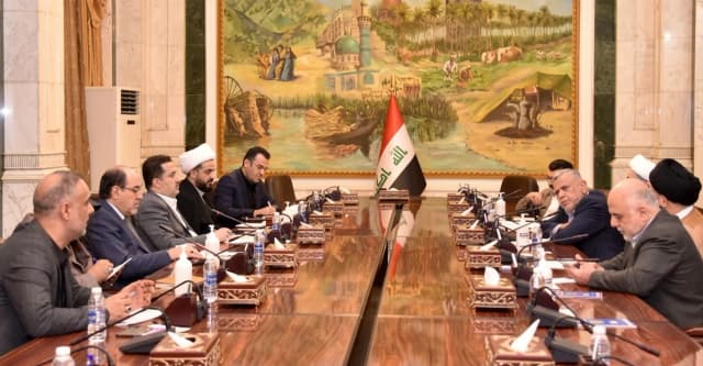 الزيدي تسلم "تقريراً ضخماً".. أهم ملفات اجتماع الزعامات الشيعية غداً