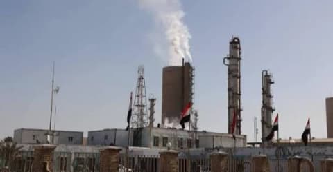 حالات اختناق بتسرب غاز الأمونيا في معمل بالبصرة
