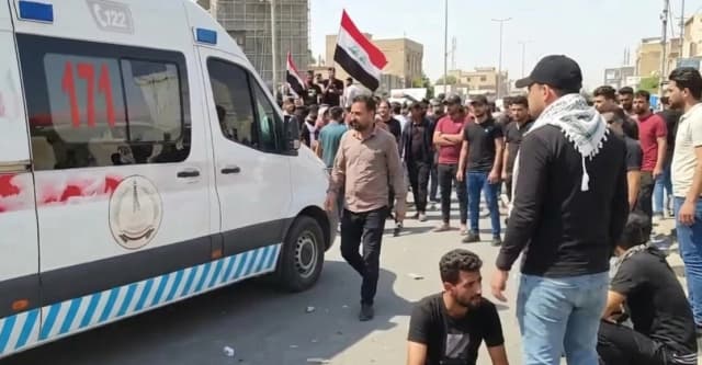 احتجاجات البصرة.. إغماءات بين المتظاهرين بسبب الحر (فيديو)