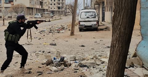 قتلت 3 من عناصره.. الأمن السوري يواصل الاشتباك مع خلية داعش في الصنمين