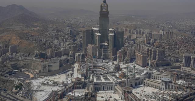 الخارجية الإيرانية تعلق على "حادثة مكة" والرياض تطلب هدنة من الحوثيين