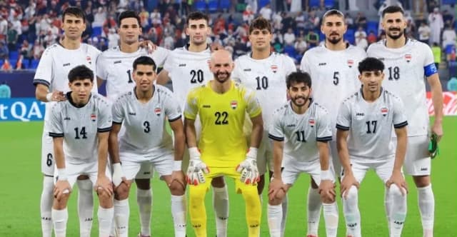 أرنولد يعلن تشكيلة العراق أمام عُمان في افتتاح خليجي 27