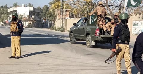 پاکستان.. 41 کوشیان و زەخمداری وە تەقینەوەیگ کە تاڵیبان وەرپرسیارەتیی هەڵگرد