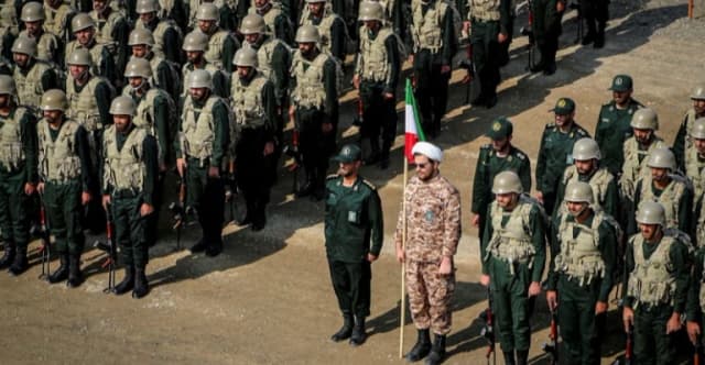 الحرس الثوري: طرد الأميركيين من العراق طليعة تحرير غرب آسيا