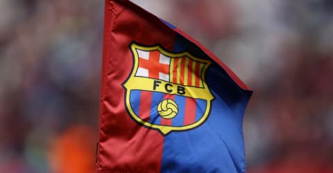 برشلونة يعلن تعليق جميع أنشطته الرياضية