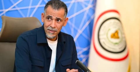 "على شنو نعتذر".. يونس محمود: مستمرون مع أرنولد.. وخليجي ليست "بطولة واو"