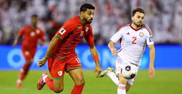 الإمارات تتجاوز عُمان وتضرب موعداً مع السعودية في نهائي خليجي 27