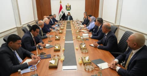 الزيدي يتخذ 5 قرارات لتنشيط الاقتصاد وتمويل المشاريع