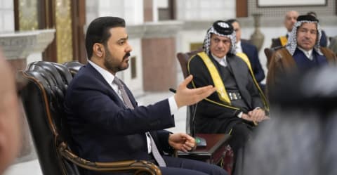 الزيدي: 5 فصائل وافقت على تسليم السلاح والعراق يستهدف 10 ملايين برميل يومياً