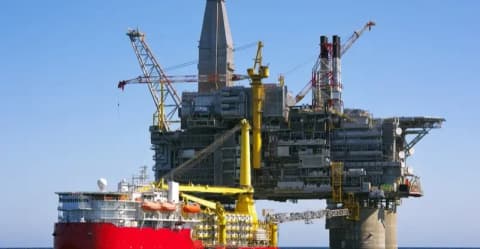 موسكو: أسعار النفط ستنتخفض بعد بدء عمليات الإمداد من روسيا