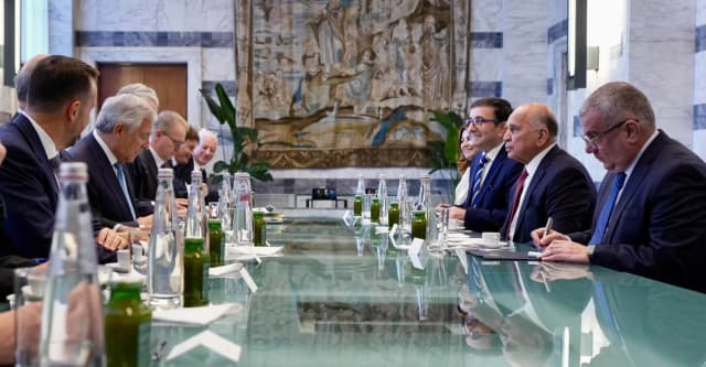 وەزیر دەیشت راگەیانێد زەرەد 60 ملیار دۆلار زیان لە ئەنجام جەنگ ئەمریکی ئیرانی وەخوەیەو دیە