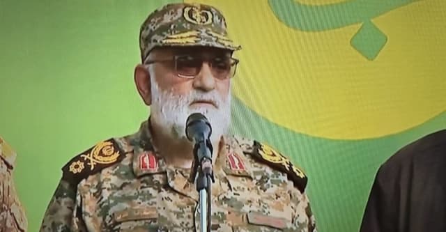 مستشار الحرس الثوري الإيراني: حصلنا على تقنيات "أم القنابل"