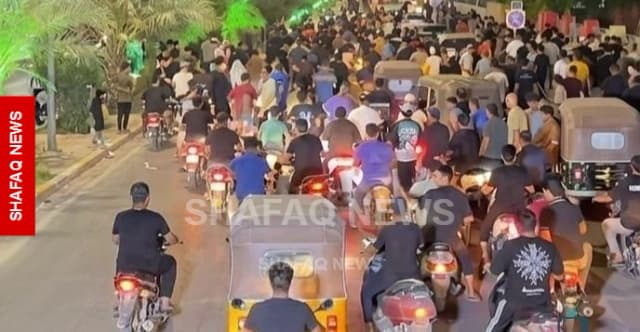 مجلس المحافظة ينتقد المسؤولين.. تظاهرة غاضبة في واسط بسبب تردي الكهرباء
