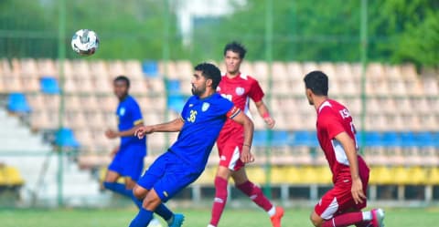 خمس مباريات في دوري الكرة الممتاز وثلاث مواجهات في دوري المحترفين للصالات