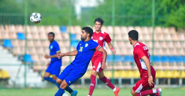 خمس مباريات في دوري الكرة الممتاز وثلاث مواجهات في دوري المحترفين للصالات