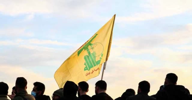 "رويترز": حزب الله يتسلح منذ 3 أشهر لاستئناف الحرب مع إسرائيل