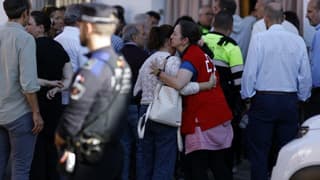 إسبانيا في حداد لثلاثة أيام بعد حادث تصادم قطارين وحصيلة القتلى ترتفع إلى 74