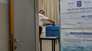 Live: Israeli elections are coming to a close, with no majority to be seen