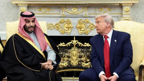 ترامب رفض طلب ولي العهد السعودي شن هجمات أمريكية على الحوثيين في اليمن