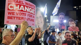 Thousands take to Tel Aviv's streets for protests against Netanyahu