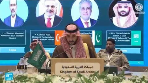 السعودية تعزّز دفاعاتها.. و"حلف مكة" يدخل حيّز التنفيذ