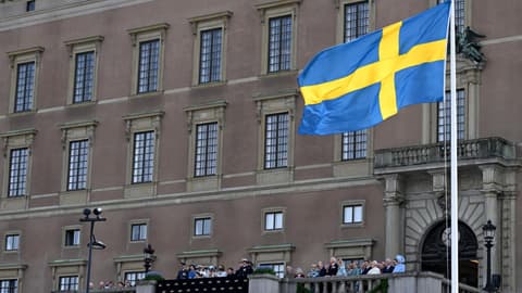 Sweden faces political uncertainty after knife-edge election