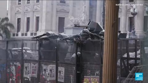 Argentine demonstration over education cuts ends in clashes