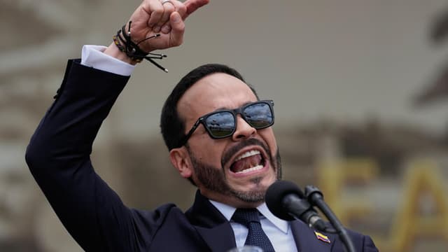 Colombia court orders President de la Espriella to hide social media videos of him with dead bodies