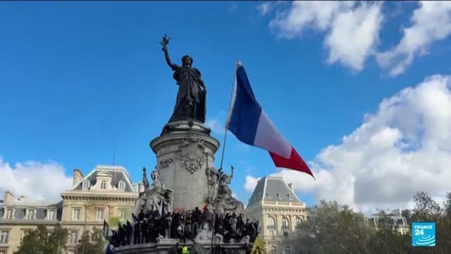 France: Protests "brought the entire population together for a common purpose"
