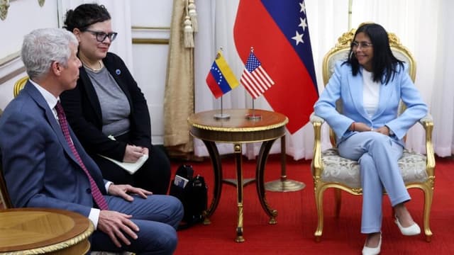 Chevron, Eni commit to expand oil projects in Venezuela under US eye
