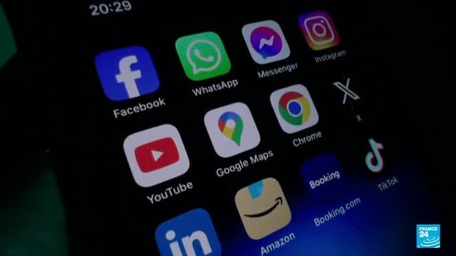 Countries move to ban social media for children