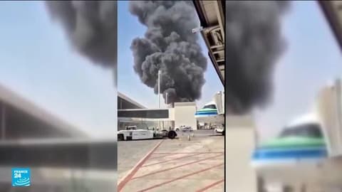 قصف مطار الرياض.. ضحايا بالعشرات ووعيد سعودي بالرد