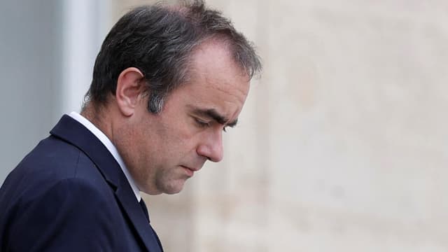 French PM to present belt-tightening 2027 budget, including frozen wages and new taxes