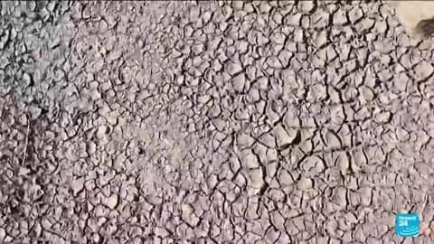 Climate change: Glacier loss and dry rivers threaten water security