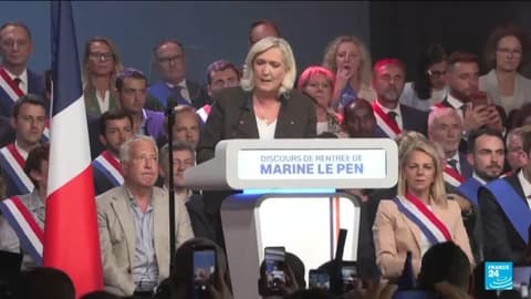 Poll puts France's Le Pen in lead as presidential campaign kicks off