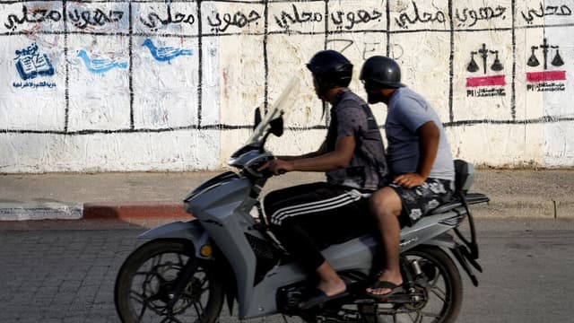 محمد الطوزي لفرانس24: قضايا كبرى مثل الهجرة وحقوق الإنسان شبه غائبة عن السجال الانتخابي في المغرب