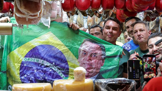 الانتخابات الرئاسية في البرازيل: فلافيو بولسونارو، باسم الأب والأبناء و"البولسونارية" المقدسة