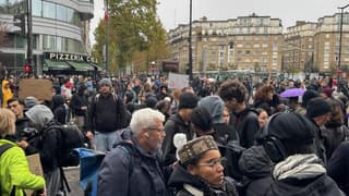 "الحكومة ترد بالقمع بدلًا من الاستجابة للمطالب"... متظاهرون في باريس يرفعون صوتهم ضد سياسات ماكرون