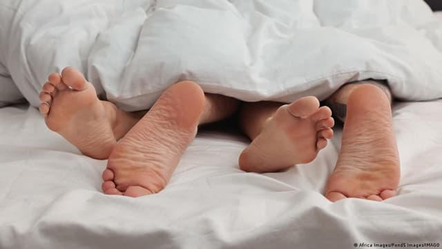 راز تاریک ارگاسم؛ چرا بعد از رابطه جنسی دچار غم می‌شویم؟