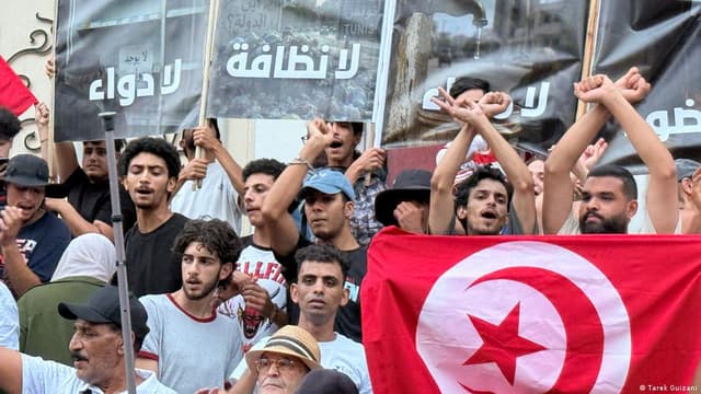 وفاة خلف القضبان في تونس.. ما الذي نعرفه عن قضية يسري الرمضاني؟