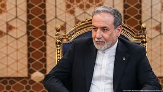 عراقچی: برای جنگ آماده‌ایم اما دیپلماسی هنوز پایان نیافته