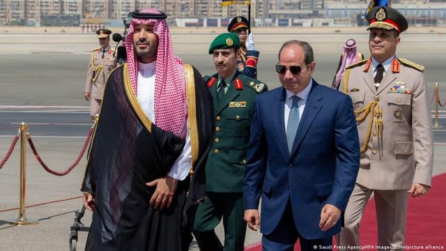 السيسي يدعو البرلمان لتفويضه بأي تحرك عسكري تطلبه السعودية